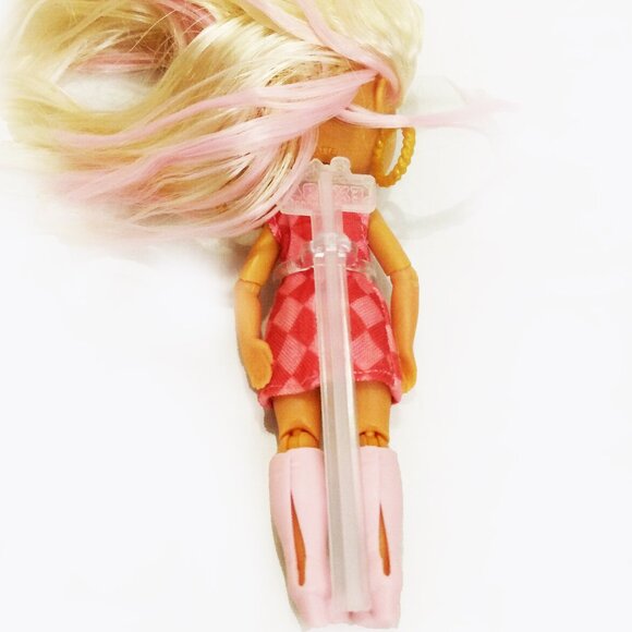 Barbie Extra Minis Boutique with One Mini Barbie & Some Accessories - Picture 9 of 16